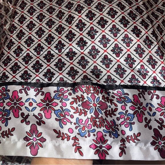 Thalia Sodi 2pc Satin Lounge Pajama Set - Picture 12 of 16